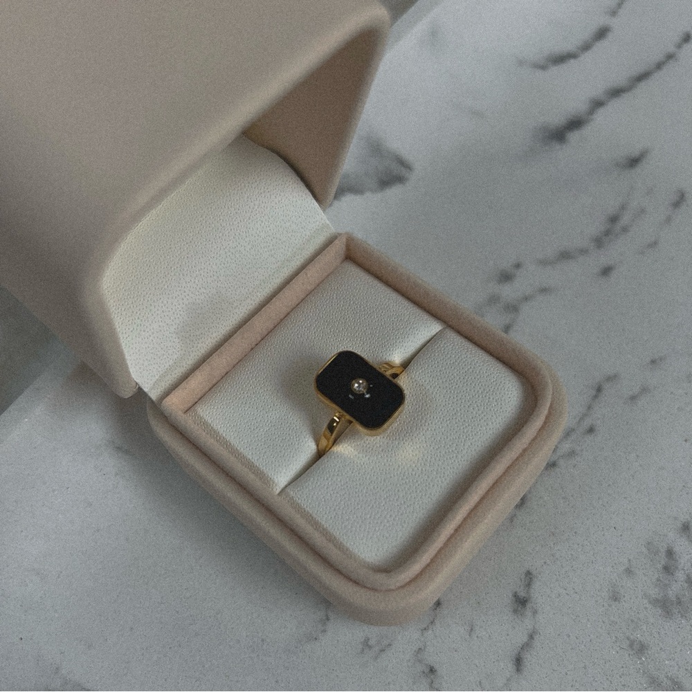 18k Gold Plated Ring - Picture 2 of 7
